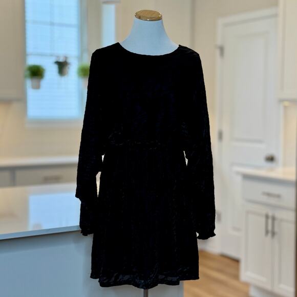 Ariat | NWT Black Women's Shadow Dress - Picture 4 of 7